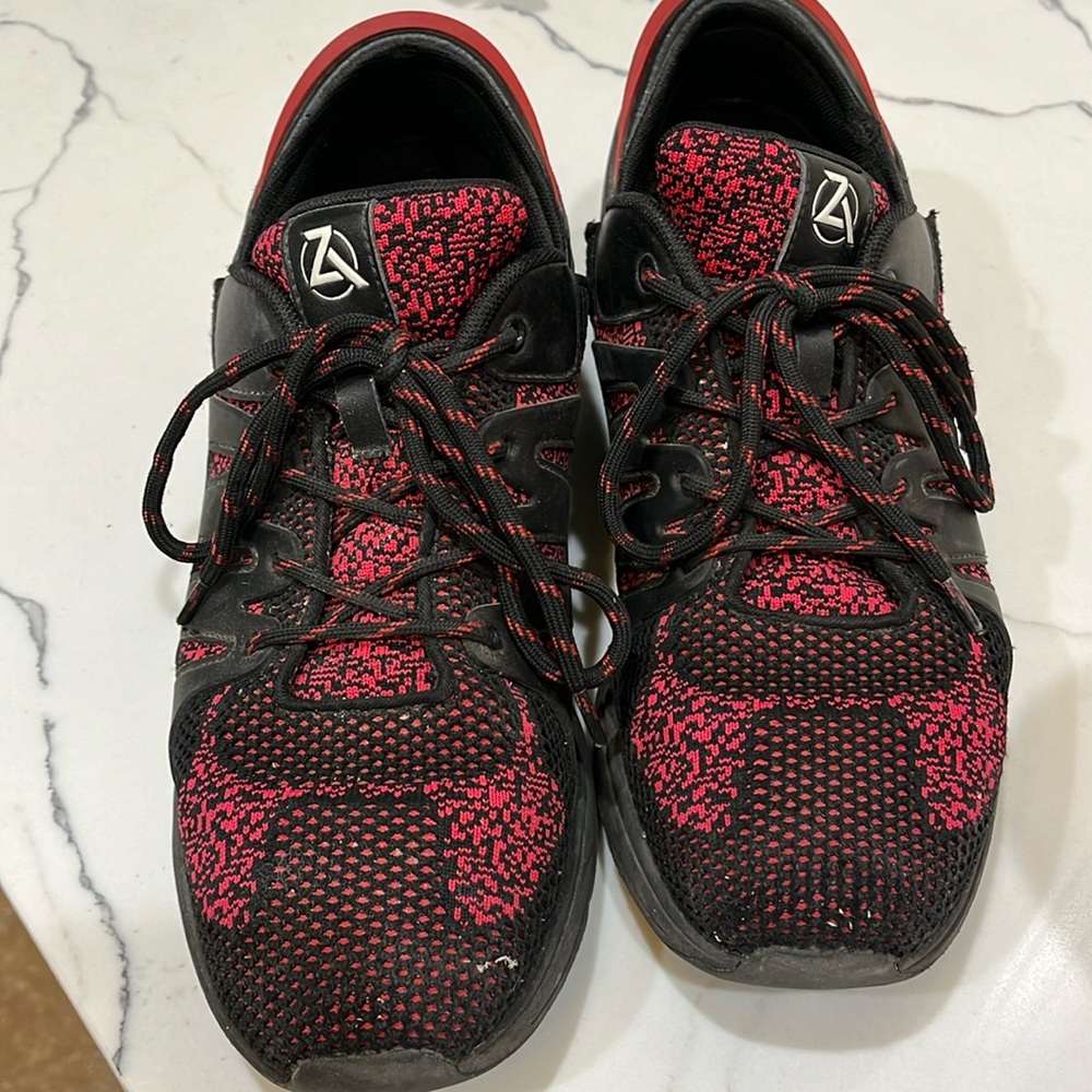 Zeba Hands-free men’s sneaker